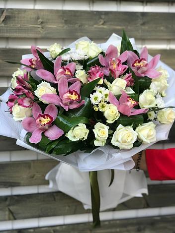 Букет цветов из: Розы и Хризантемы в Качалинской