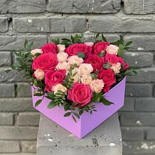 Цветочная композиция из Розы в коробке в Качалинской
