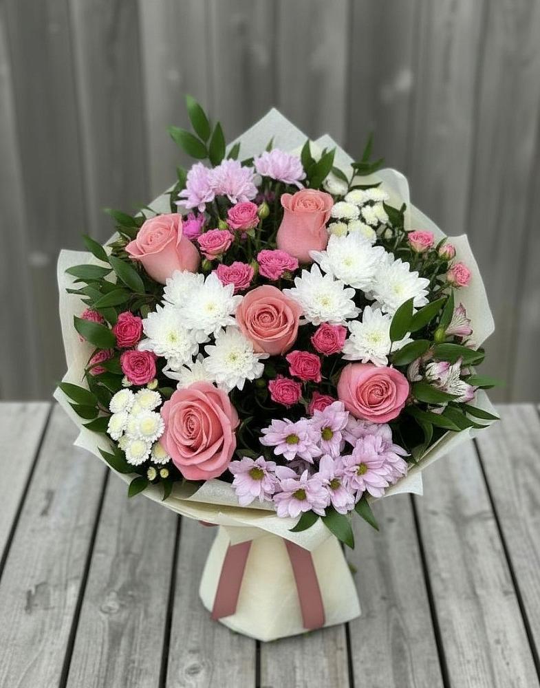 Букет цветов из: Альстромерии, Гвоздики, Розы и Хризантемы в Качалинской