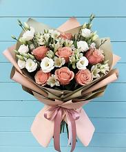 Букет цветов из:  Розы, Альстромерии и Лизиантусы в Качалинской