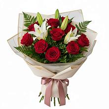 Букет цветов из:  Лилии и Розы в Качалинской