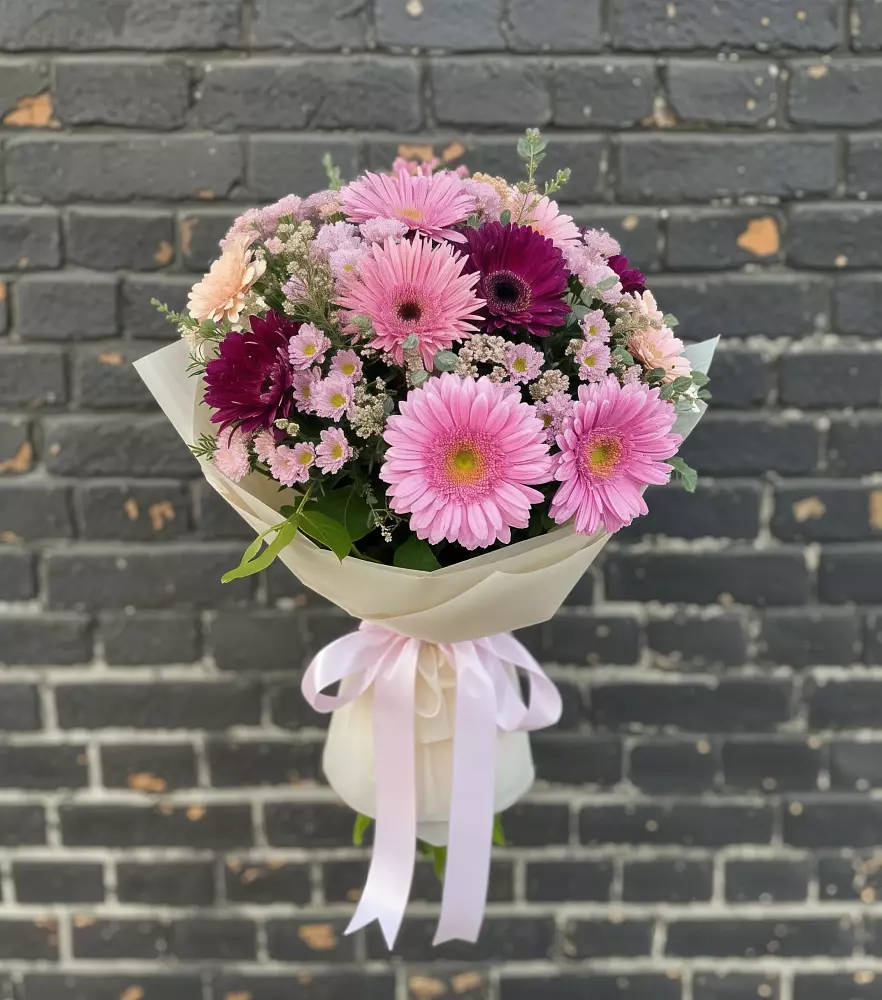 Букет цветов из: Герберы и Хризантемы в Качалинской