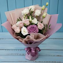 Букет цветов из:  Розы и Лизиантусы в Качалинской