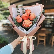 Букет цветов из:  Розы в Качалинской