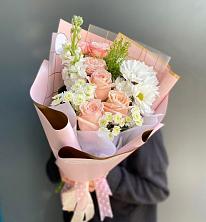 Букет цветов из:  Хризантемы и Розы в Качалинской