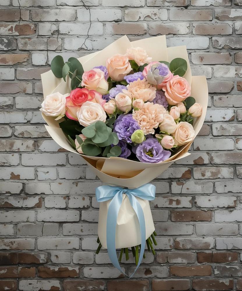 Букет цветов из: Розы, Лизиантусы и Гвоздики в Качалинской