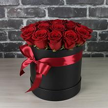 Цветочная композиция из Розы в шляпной коробке в Качалинской