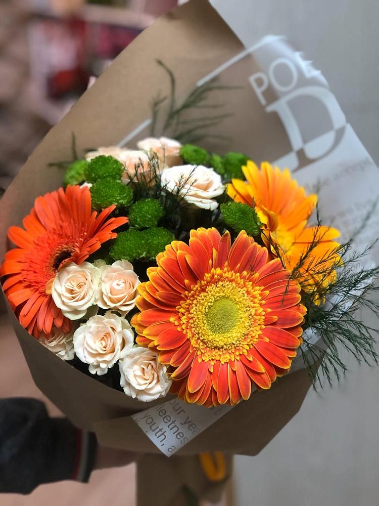 Букет цветов из: Герберы, Хризантемы и Розы в Качалинской