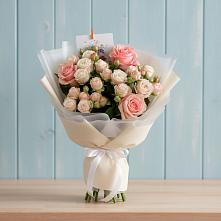 Букет цветов из:  Розы в Качалинской