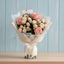 Букет цветов из:  Розы в Качалинской
