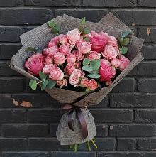 Букет цветов из:  Розы в Качалинской