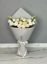 Букет цветов из:  Розы и Лизиантусы в Качалинской